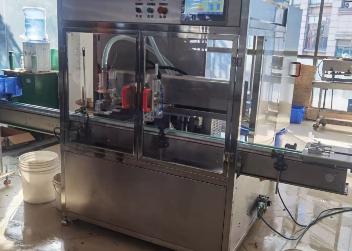 2-tubo seguindo linha de enchimento e tampagem - detergente para lavanderia 80g